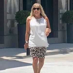 Meet your Posher, Monica